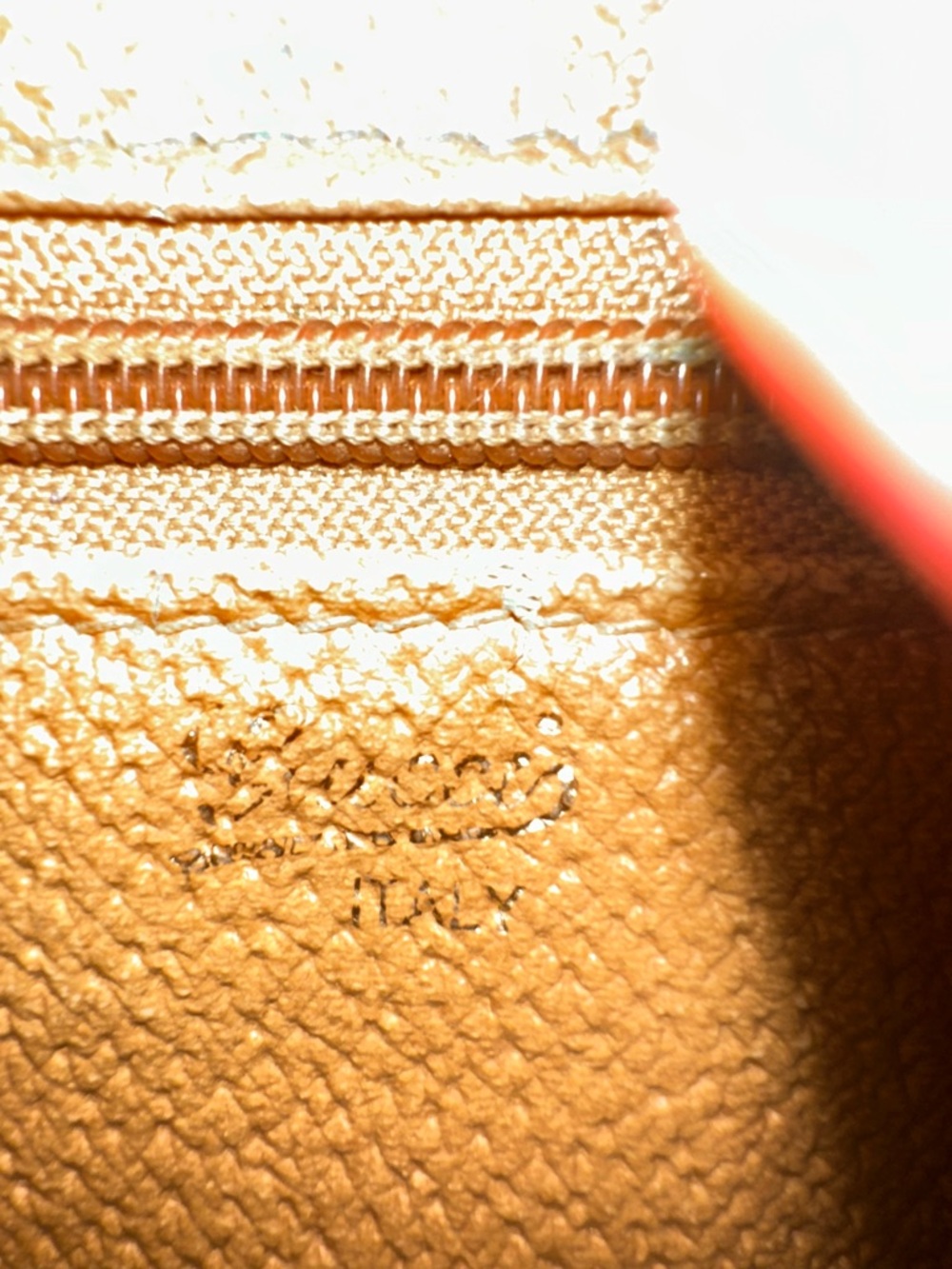 Gucci Yellow and Tan Monogram Shoulder Bag - Picture 8 of 12